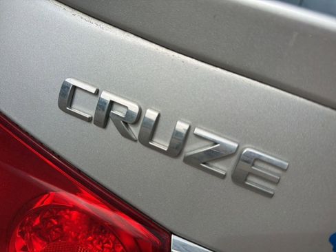 Used 2012 Chevrolet Cruze LT w/ RS Package image 6