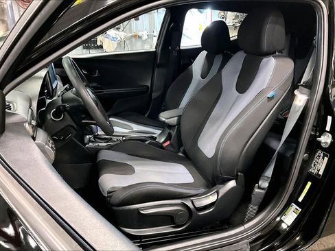 Used 2019 Hyundai Veloster 2.0 image 7