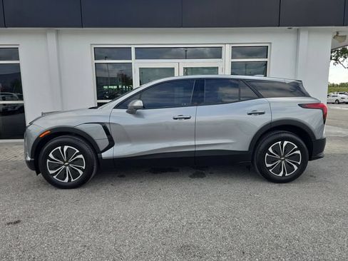 Certified 2025 Chevrolet Blazer EV LT FWD image 4