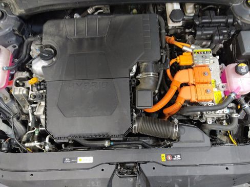 Used 2025 Hyundai Elantra Limited FWD image 30