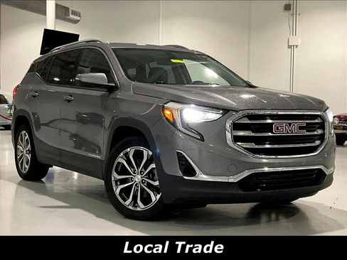 Used 2019 GMC Terrain SLT w/ Preferred Package FWD image 2