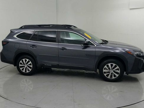 Certified 2025 Subaru Outback Premium AWD/4WD image 12