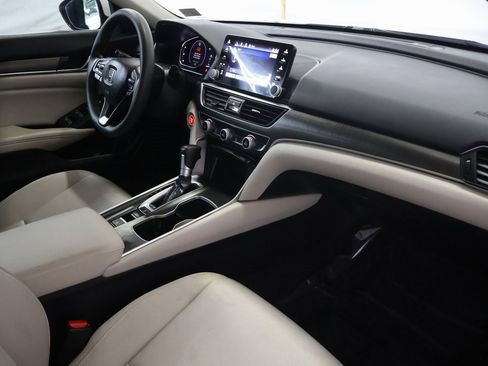 Used 2022 Honda Accord LX image 11