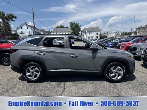 Used 2024 Hyundai Tucson SEL FWD image 3