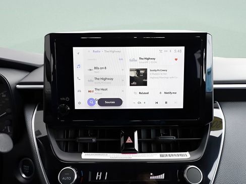 Certified 2023 Toyota Corolla SE w/ Carpet Mat Package (TMS) image 35