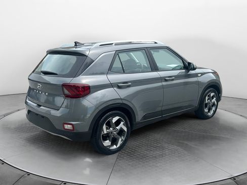 Used 2020 Hyundai Venue SEL w/ Convenience + Premium Package FWD image 7