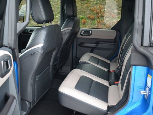 Used 2024 Ford Bronco Wildtrak image 24