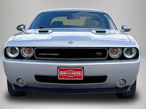 Used 2010 Dodge Challenger R/T image 3