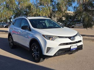 Used 2016 Toyota RAV4 LE FWD video 2