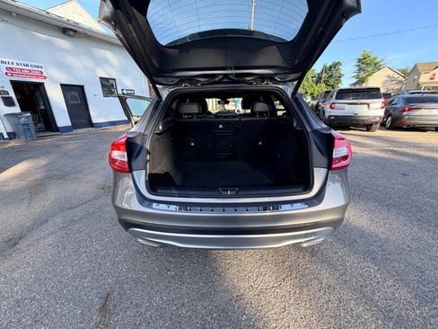 Used 2017 Mercedes-Benz GLA 250 4MATIC image 60
