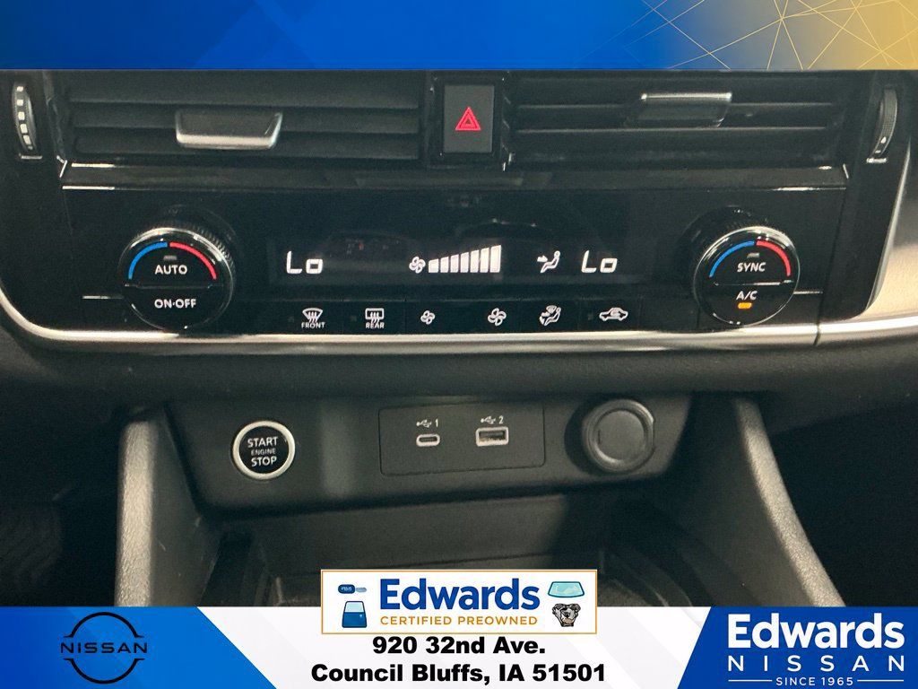 Used 2021 Nissan Rogue SV AWD/4WD image 23