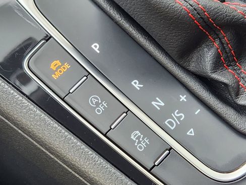 Used 2018 Volkswagen GTI S image 24