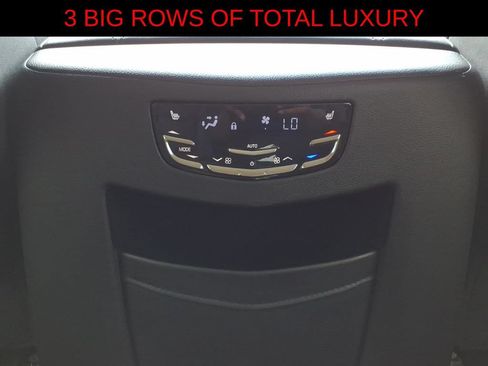Used 2019 Cadillac Escalade ESV Luxury AWD/4WD image 12