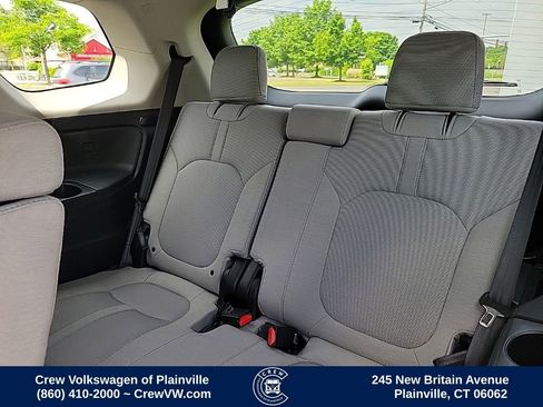 Used 2023 Honda Pilot LX image 49