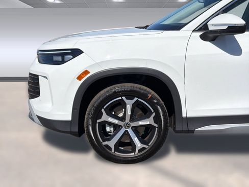 New 2026 Volkswagen Tiguan SE AWD/4WD image 12