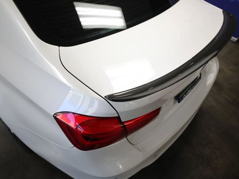 Used 2018 BMW M3 Sedan image 16