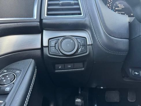 Used 2018 Ford Explorer Platinum AWD/4WD image 28