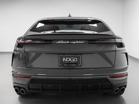 Used 2022 Lamborghini Urus AWD/4WD image 39