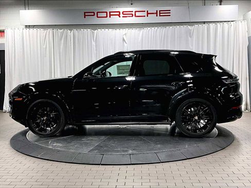 New 2026 Porsche Cayenne S AWD/4WD image 2