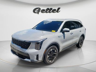 Used 2025 Kia Sorento S