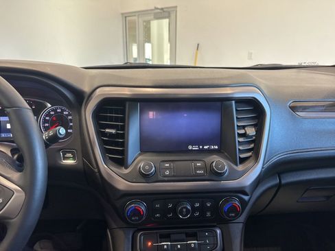 Used 2023 GMC Acadia AT4 w/ Preferred Package image 22