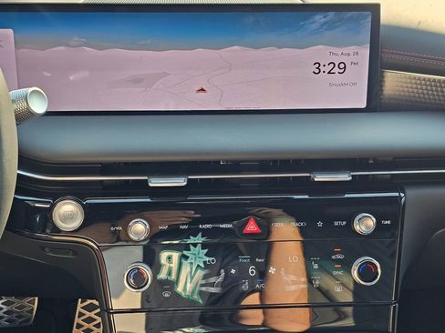 Certified 2025 Genesis G80 2.5T Sport Prestige AWD/4WD image 11