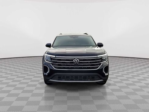 Used 2024 Volkswagen Atlas SE image 3