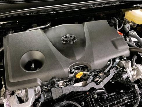 Used 2025 Toyota Camry SE FWD image 31