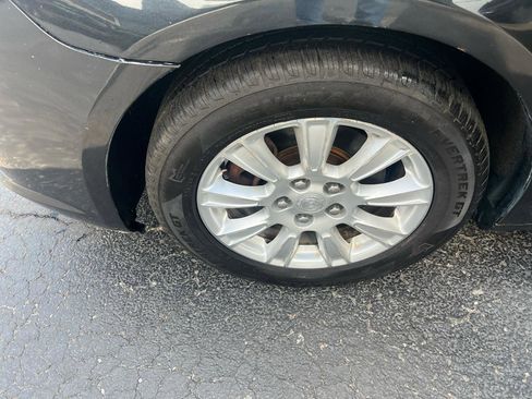 Used 2012 Buick LaCrosse FWD image 21