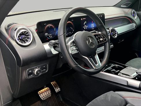 Used 2023 Mercedes-Benz EQB 350 4MATIC SUV image 17