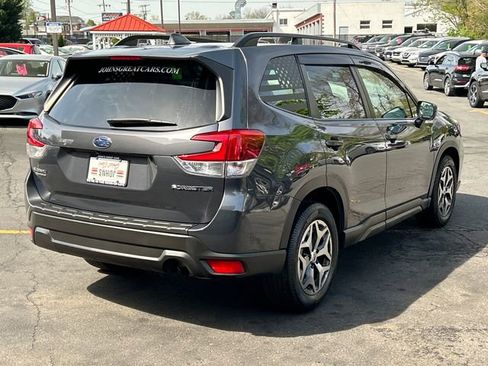 Used 2021 Subaru Forester Premium AWD/4WD image 6