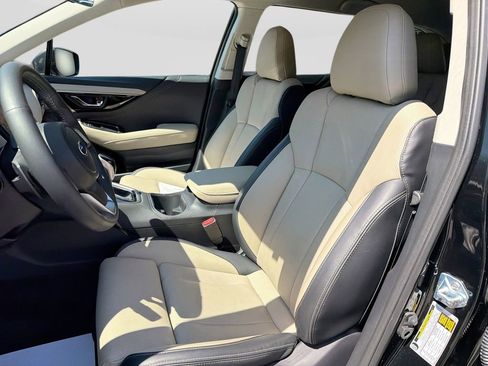 Certified 2025 Subaru Outback Limited image 12
