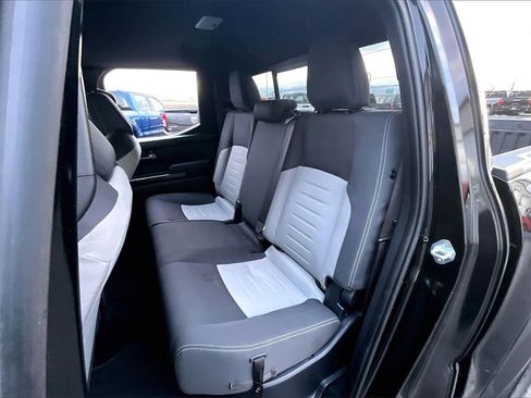 Used 2024 Toyota Tacoma TRD Off-Road image 27