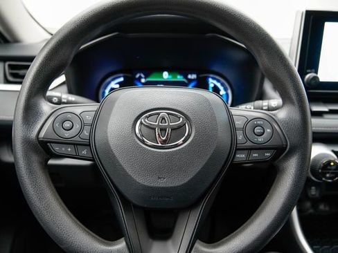 Used 2024 Toyota RAV4 XLE image 23