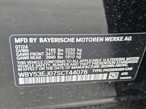 New 2025 BMW i7 xDrive60 w/ Premium Package image 17