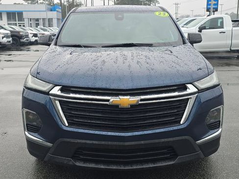 Used 2023 Chevrolet Traverse LS image 8