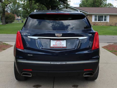 Used 2017 Cadillac XT5 Luxury AWD/4WD image 8