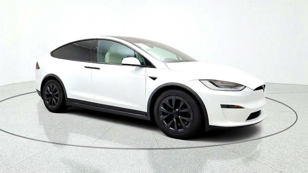 Used 2022 Tesla Model X AWD/4WD image 3