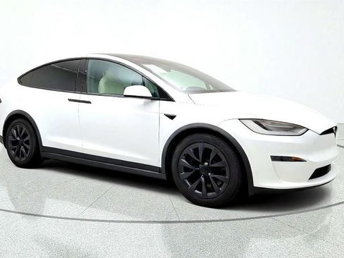 Used 2022 Tesla Model X AWD/4WD image 3