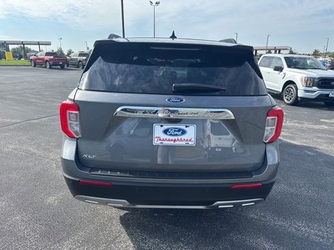 Used 2024 Ford Explorer XLT w/ Equipment Group 202A image 4
