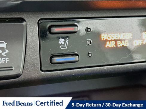 Used 2019 Toyota RAV4 Limited image 21