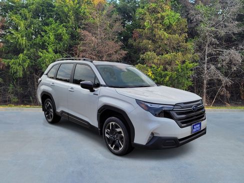 New 2026 Subaru Forester Premium AWD/4WD image 15