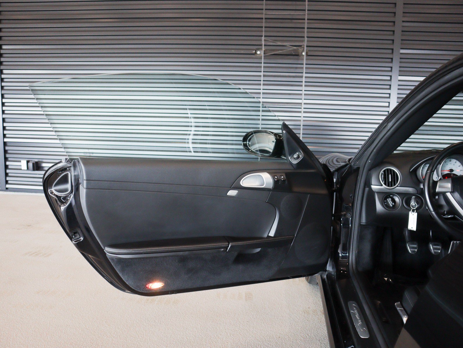 Used 2006 Porsche Cayman S RWD image 21