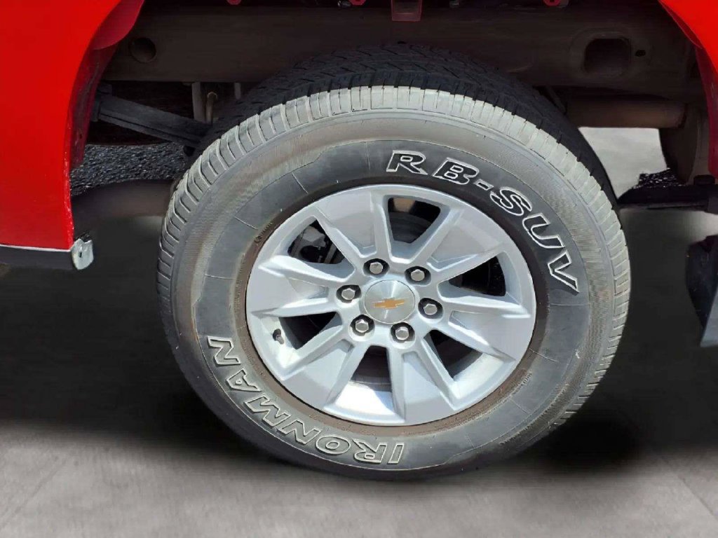 Used 2025 Chevrolet Silverado 1500 LT RWD image 20