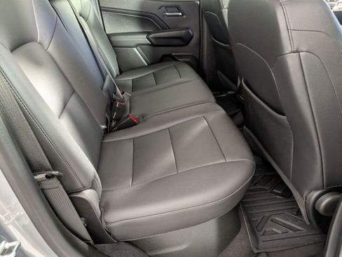 Used 2024 GMC Canyon Elevation w/ Elevation Premium Package AWD/4WD image 28
