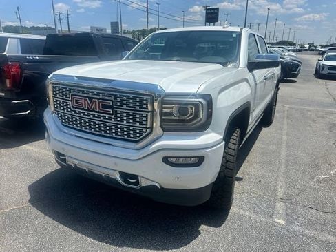 Used 2018 GMC Sierra 1500 Denali w/ Denali Ultimate Package AWD/4WD image 4