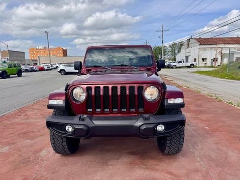 Used 2021 Jeep Wrangler Unlimited Sahara image 2