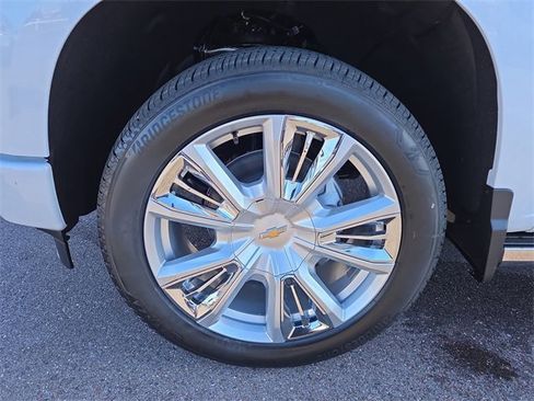 New 2026 Chevrolet Silverado 1500 High Country image 9