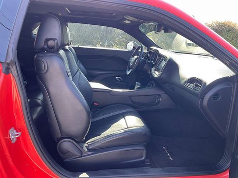 Used 2016 Dodge Challenger SXT Plus image 32