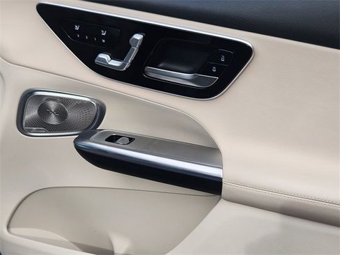 Certified 2025 Mercedes-Benz GLC 300 4MATIC image 21